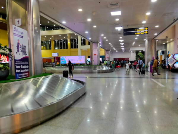 Lucknow Airport Domestic Arrival Services